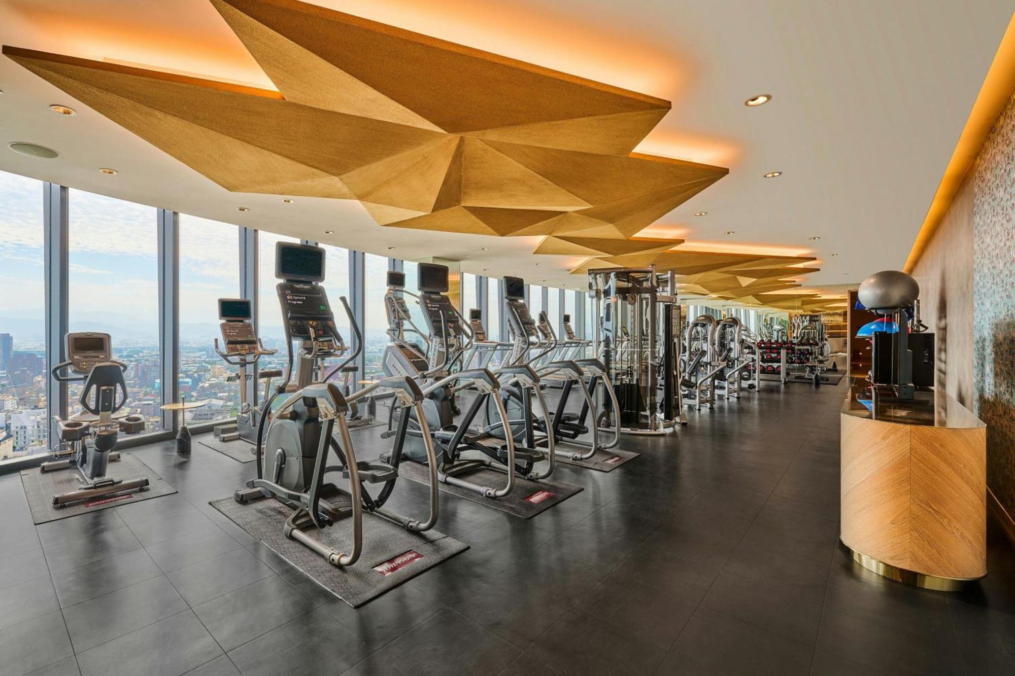Le Meridien Taichung Exterior foto The gym at The Landmark