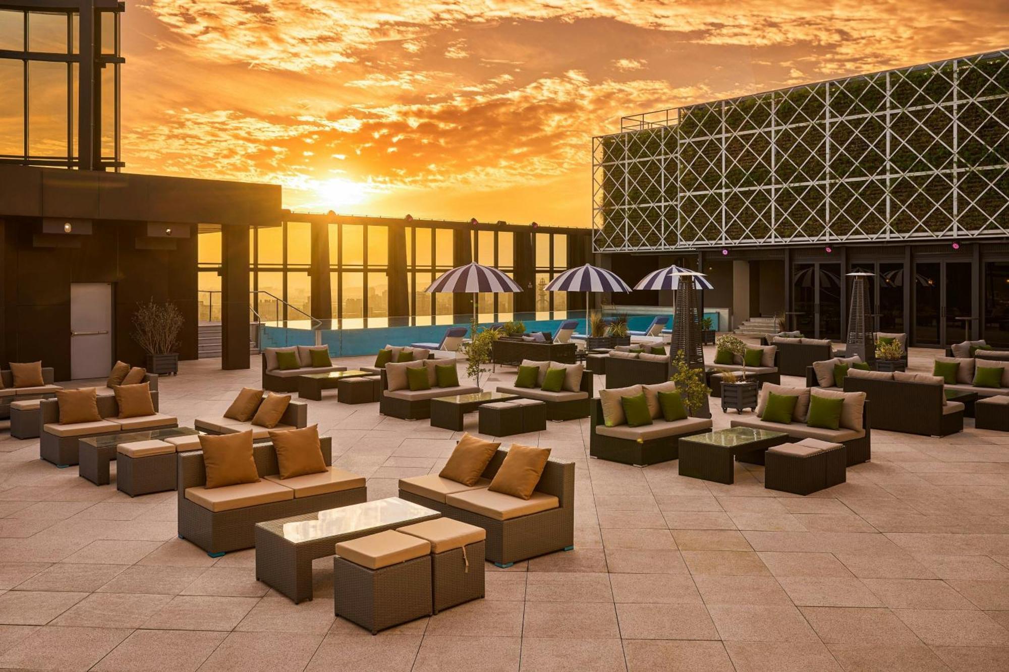 Le Meridien Taichung Exterior foto The Sky Bar